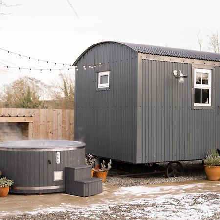 Barfield Shepherds Hut Марафелт Экстерьер фото